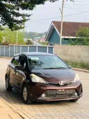 Toyota Vitz thumbnail 2